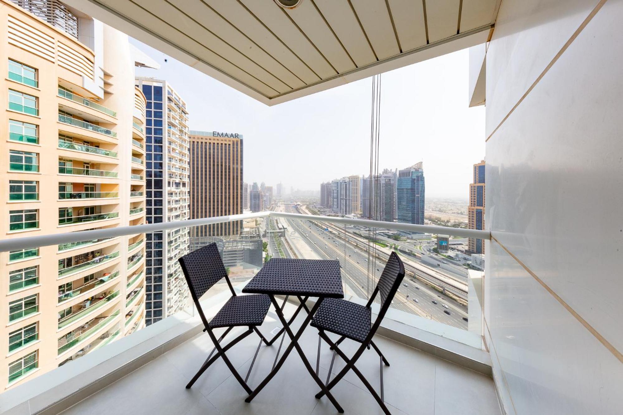 Charming Brand New 2Br Close To The Beach Dubai Bagian luar foto